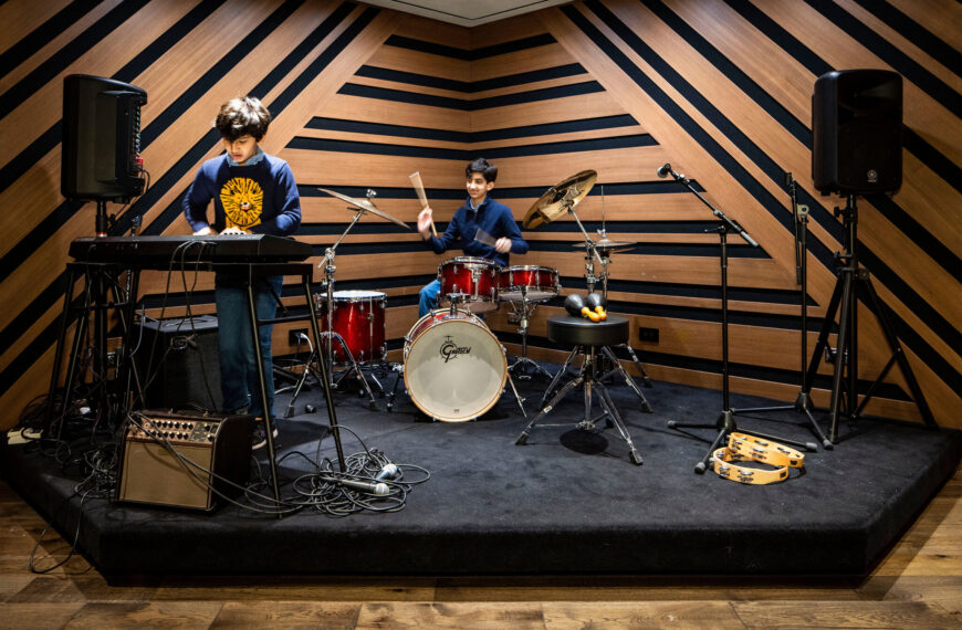 From Bedroom to Beatport: The Rise of Independent House Music Creators